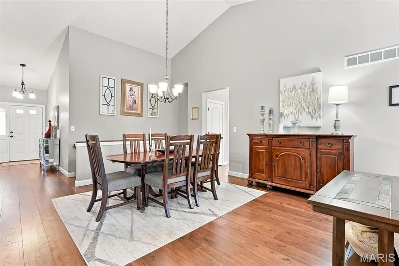 248 Pierce View Circle, Wentzville, MO 63385 — listing photo 10 of 50