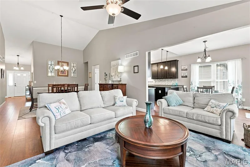 248 Pierce View Circle, Wentzville, MO 63385 — listing photo 14 of 50