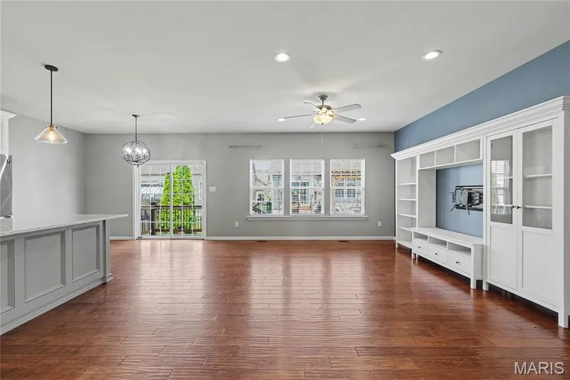 3159 Wheeling Drive, St Charles, MO 63301 — listing photo 6 of 36