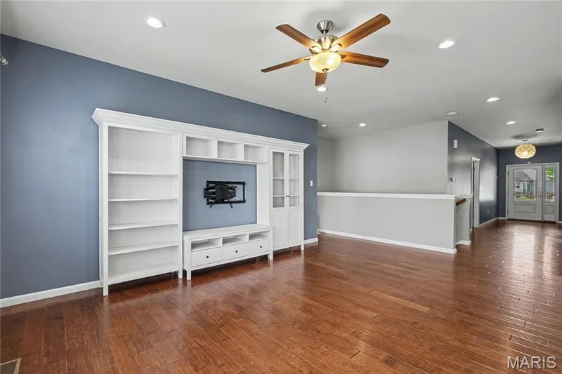 3159 Wheeling Drive, St Charles, MO 63301 — listing photo 8 of 36