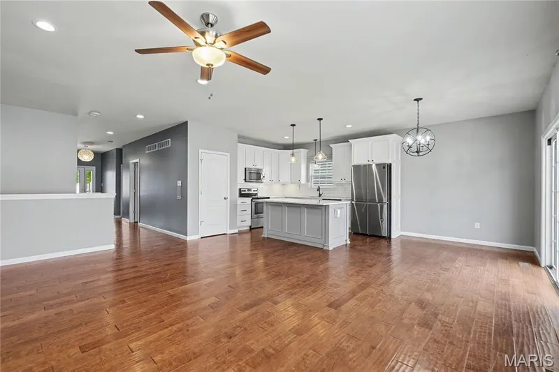 3159 Wheeling Drive, St Charles, MO 63301 — listing photo 9 of 36