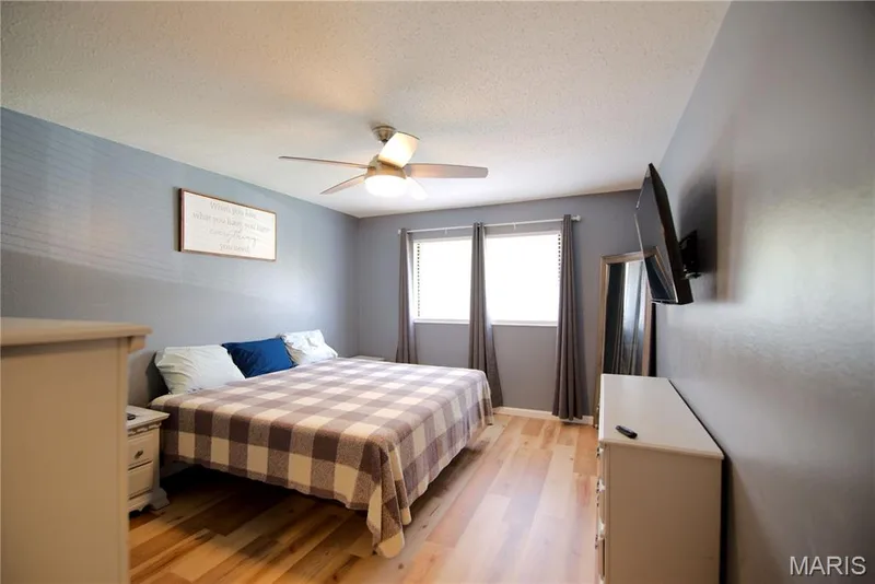 1400 Heritage Landing #304, St Charles, MO 63303 — listing photo 8 of 9