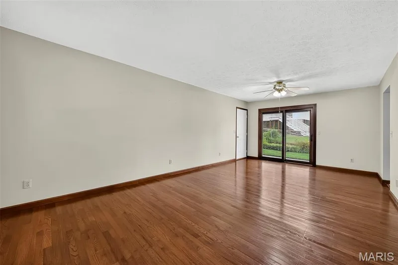 3020 Mockingbird Drive, St Charles, MO 63301 — listing photo 10 of 53