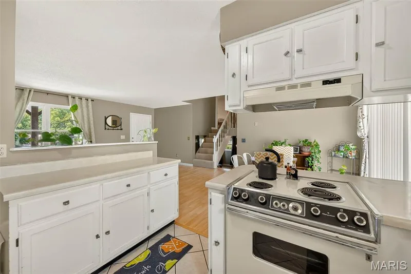 612 Lakewood Drive, Lake St. Louis, MO 63367 — listing photo 13 of 44