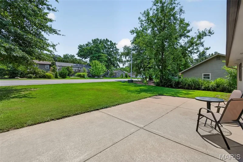 612 Lakewood Drive, Lake St. Louis, MO 63367 — listing photo 27 of 44