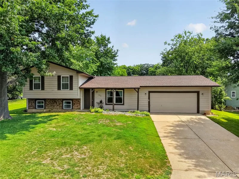 612 Lakewood Drive, Lake St. Louis, MO 63367 — listing photo 34 of 44