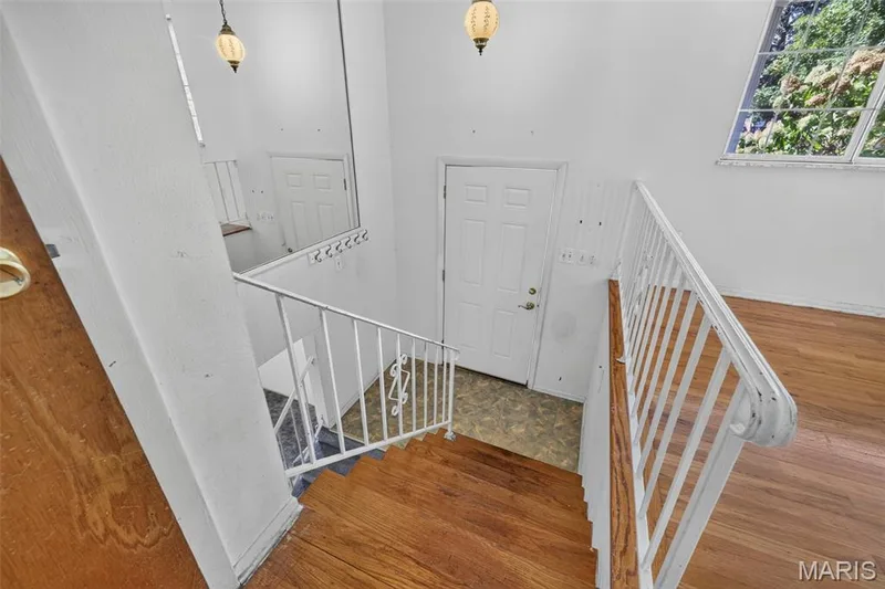 16 Saint Michael Drive, St Peters, MO 63376 — listing photo 5 of 42