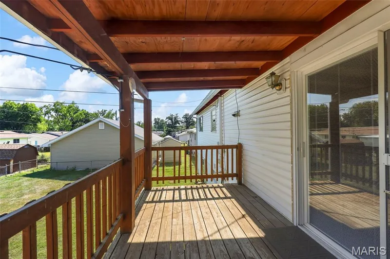 16 Saint Michael Drive, St Peters, MO 63376 — listing photo 17 of 42