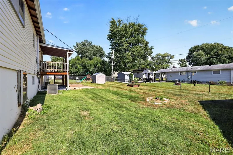 16 Saint Michael Drive, St Peters, MO 63376 — listing photo 37 of 42
