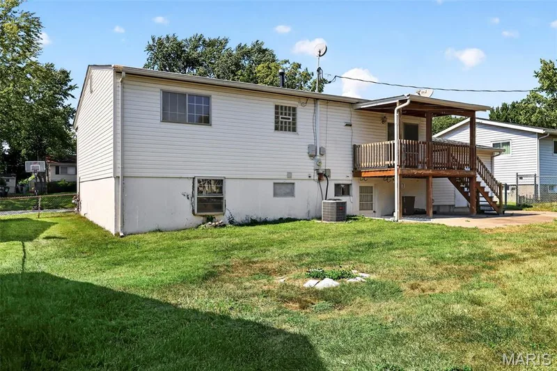 16 Saint Michael Drive, St Peters, MO 63376 — listing photo 36 of 42