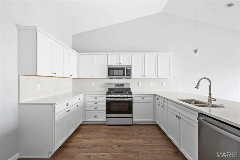 2 Carolina at Post Farms Meadows, O'Fallon, MO 63385 — listing photo 11 of 19
