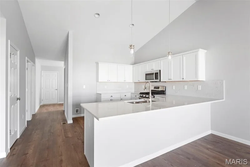 2 Carolina at Post Farms Meadows, O'Fallon, MO 63385 — listing photo 12 of 19