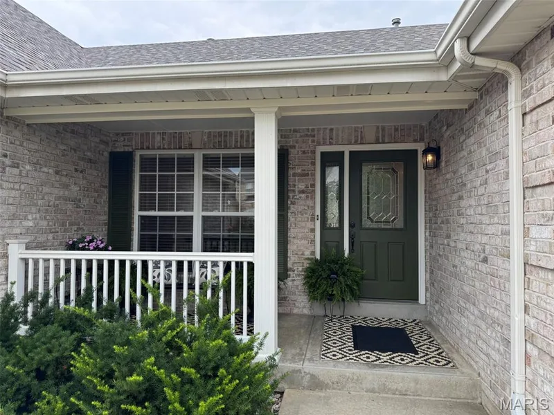 727 Hawk Run Drive, O'Fallon, MO 63368 — listing photo 4 of 57