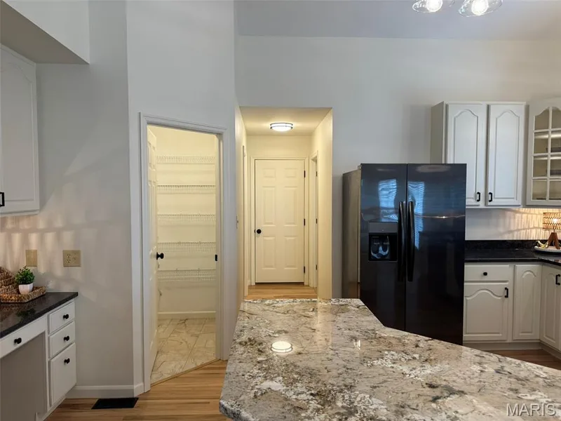 727 Hawk Run Drive, O'Fallon, MO 63368 — listing photo 17 of 57