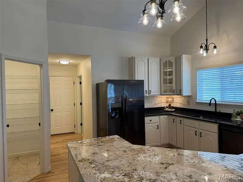 727 Hawk Run Drive, O'Fallon, MO 63368 — listing photo 19 of 57