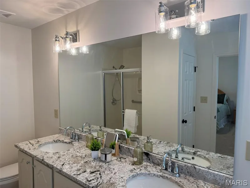 727 Hawk Run Drive, O'Fallon, MO 63368 — listing photo 36 of 57