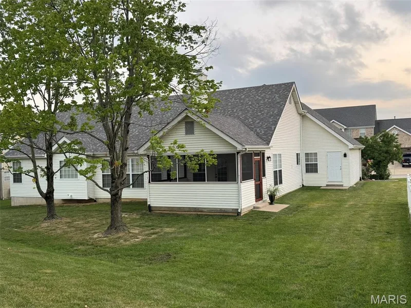 727 Hawk Run Drive, O'Fallon, MO 63368 — listing photo 53 of 57