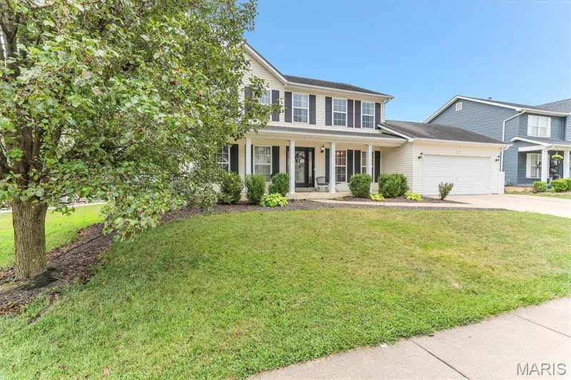 524 Great Oaks Meadow Drive, Wentzville, MO 63385 — listing photo 3 of 51
