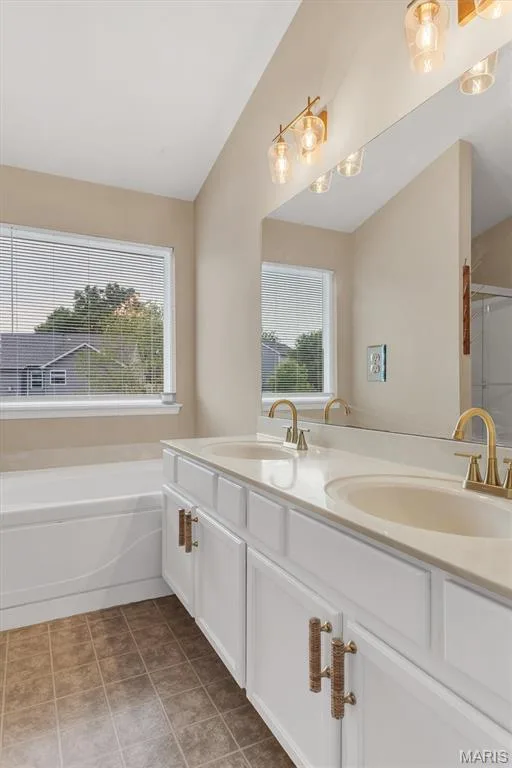 524 Great Oaks Meadow Drive, Wentzville, MO 63385 — listing photo 42 of 51