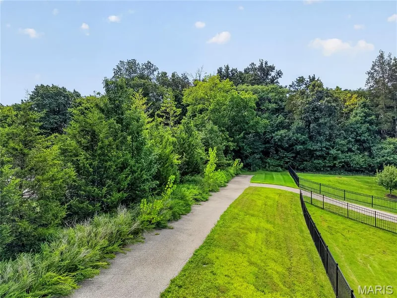 Neighborhood Walking Trails — 106 Downview Drive, O'Fallon, MO 63368