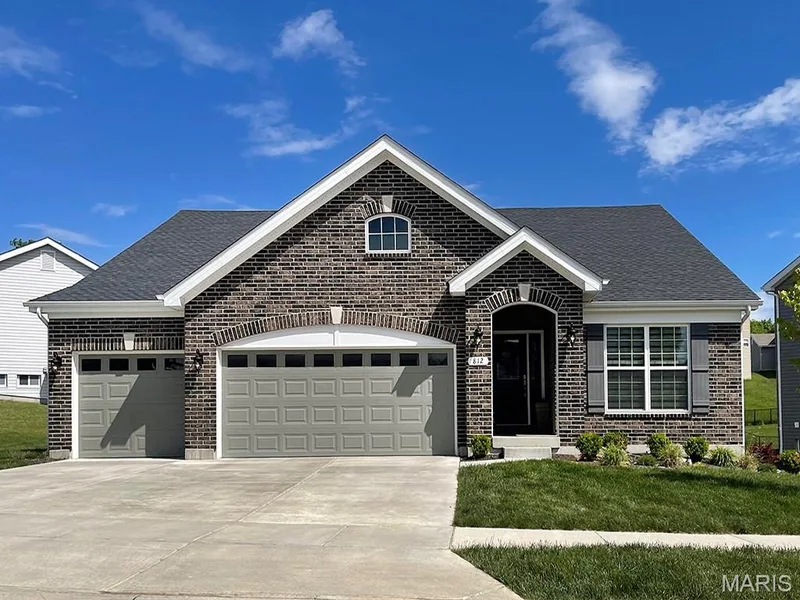 2 Maple Expanded at Post Farms Enclave, O'Fallon, MO 63385 — listing photo 1 of 23