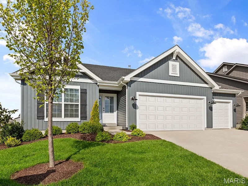 2 Maple Expanded at Post Farms Enclave, O'Fallon, MO 63385 — listing photo 3 of 23