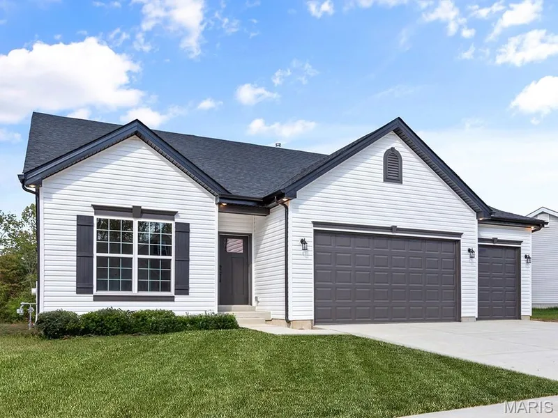 2 Maple Expanded at Post Farms Enclave, O'Fallon, MO 63385 — listing photo 4 of 23