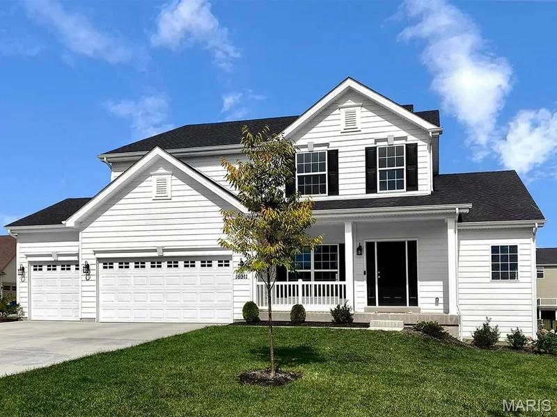 2 Pin Oak at Post Farms Enclave, O'Fallon, MO 63385 — listing photo 3 of 38