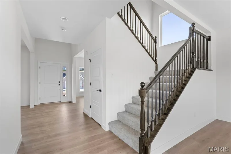 2 Sequoia at Post Farms Enclave, O'Fallon, MO 63385 — listing photo 3 of 26