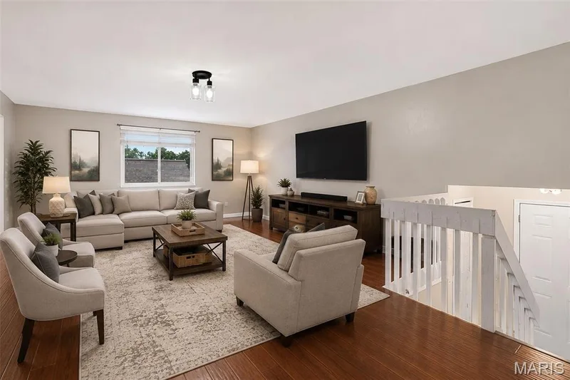 Virtually staged — 1523 Shadow Lane, St Charles, MO 63303