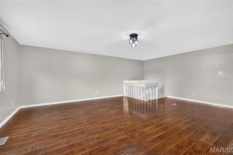 1523 Shadow Lane, St Charles, MO 63303 — listing photo 7 of 44