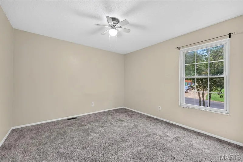 1523 Shadow Lane, St Charles, MO 63303 — listing photo 20 of 44