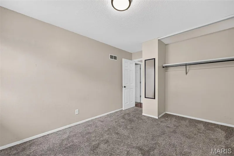 1523 Shadow Lane, St Charles, MO 63303 — listing photo 23 of 44