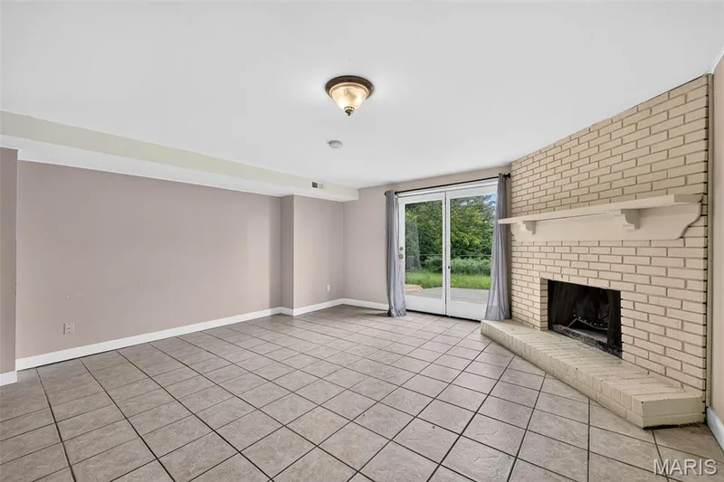 1523 Shadow Lane, St Charles, MO 63303 — listing photo 24 of 44