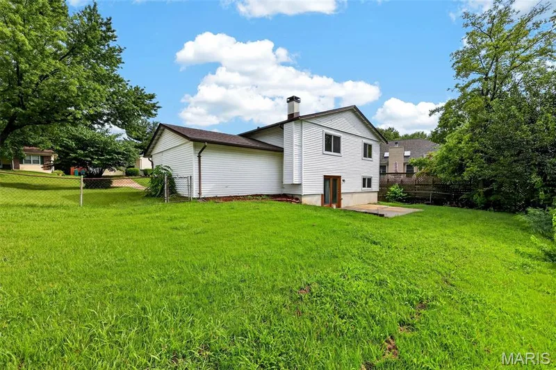 1523 Shadow Lane, St Charles, MO 63303 — listing photo 40 of 44