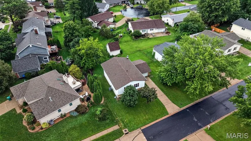 1523 Shadow Lane, St Charles, MO 63303 — listing photo 42 of 44
