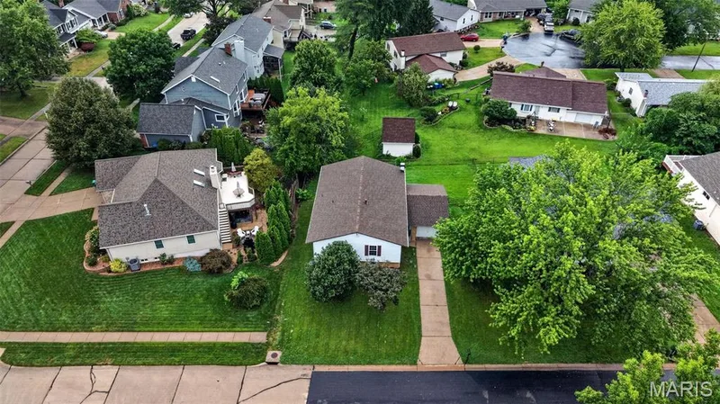 1523 Shadow Lane, St Charles, MO 63303 — listing photo 43 of 44