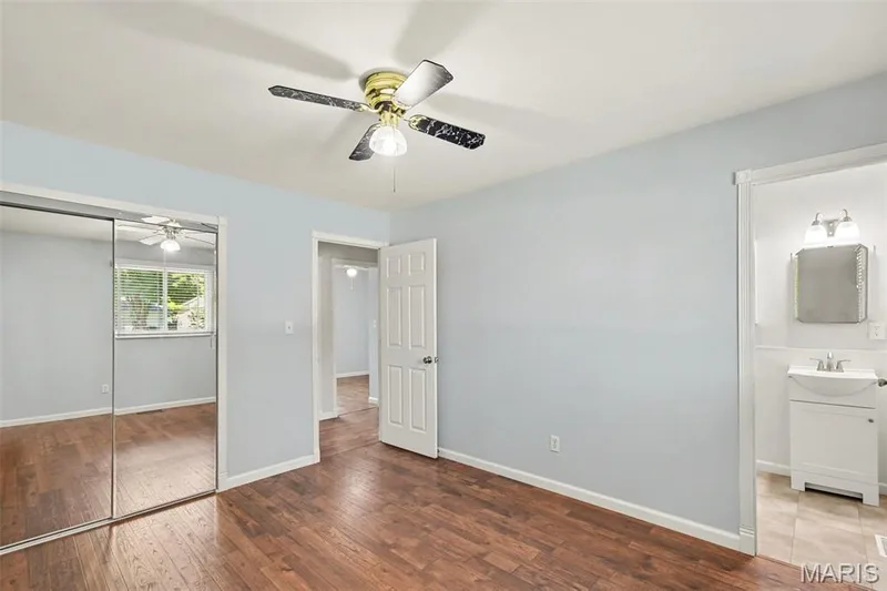 Primary bedroom has a sizeable double closet with mirrored doors... — 39 Oxbow Road, St Peters, MO 63376