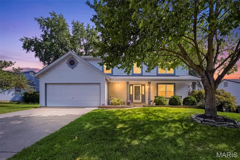 1418 Venus Drive, St Peters, MO 63376 — listing photo 1 of 25