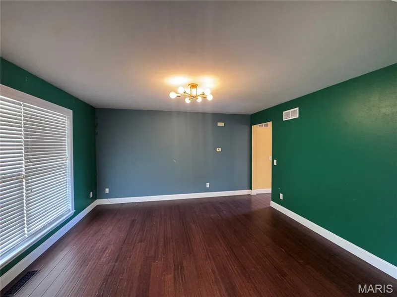 122 Pine Needle Drive, Wentzville, MO 63385 — listing photo 2 of 18