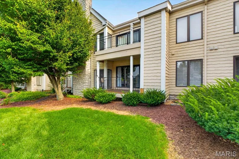 1608 Lake Knoll Drive #1A, Lake St. Louis, MO 63367 — listing photo 33 of 40