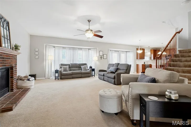 407 English Manor Drive, Wentzville, MO 63385 — listing photo 8 of 49