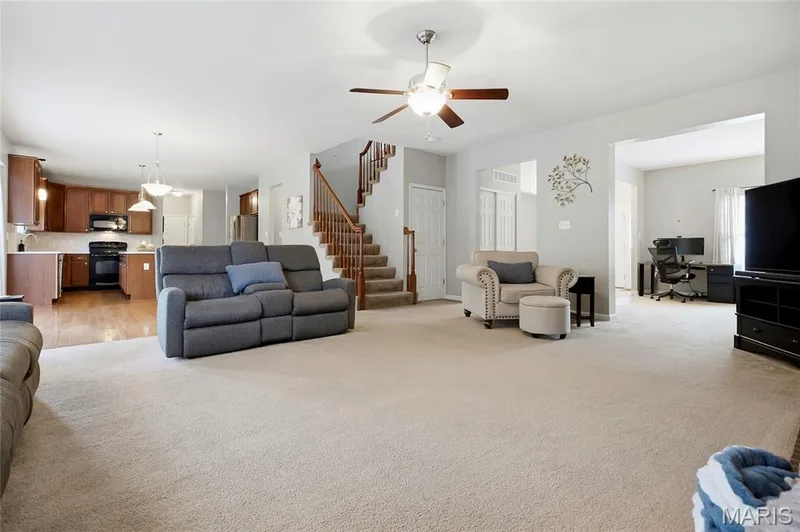 407 English Manor Drive, Wentzville, MO 63385 — listing photo 9 of 49
