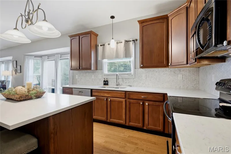 407 English Manor Drive, Wentzville, MO 63385 — listing photo 12 of 49