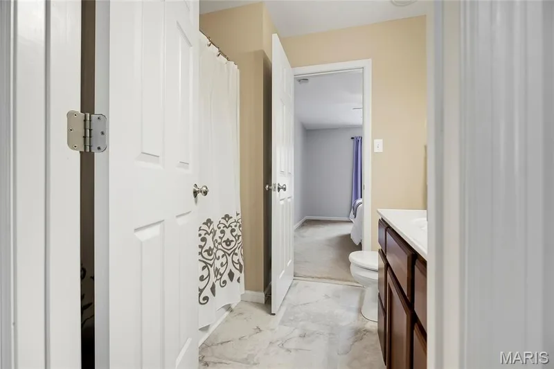 407 English Manor Drive, Wentzville, MO 63385 — listing photo 26 of 49