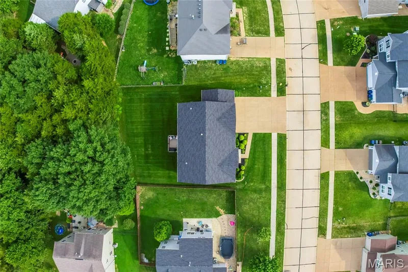 407 English Manor Drive, Wentzville, MO 63385 — listing photo 45 of 49