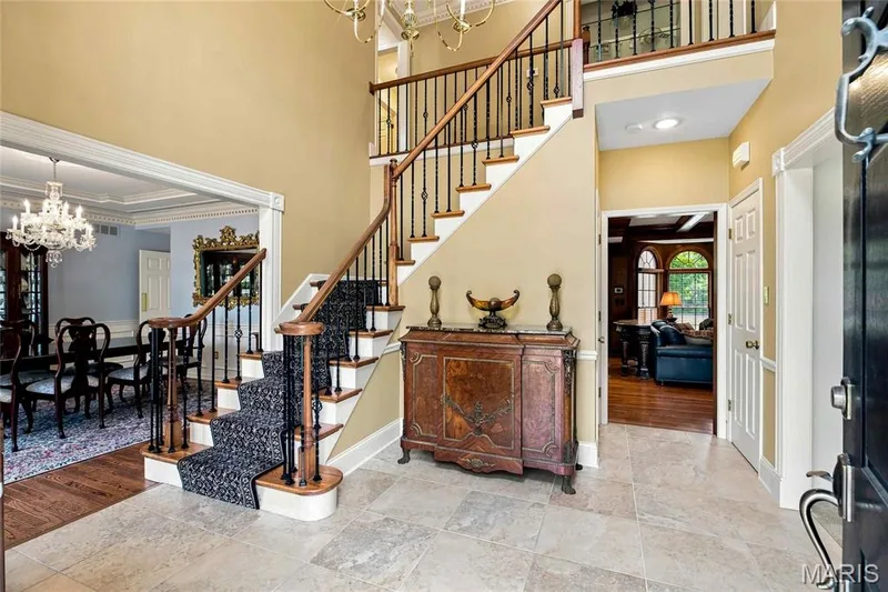 1803 Autumn Glen Court, Chesterfield, MO 63017 — listing photo 5 of 56