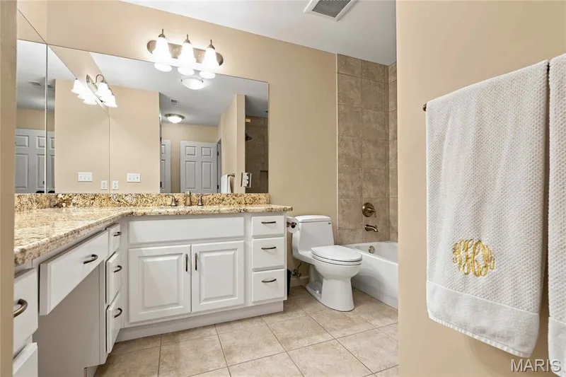 1803 Autumn Glen Court, Chesterfield, MO 63017 — listing photo 36 of 56