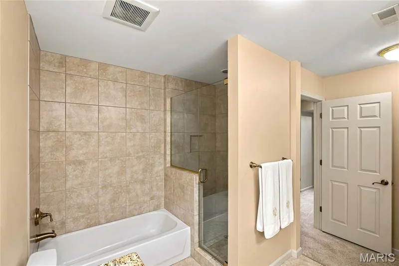 1803 Autumn Glen Court, Chesterfield, MO 63017 — listing photo 37 of 56