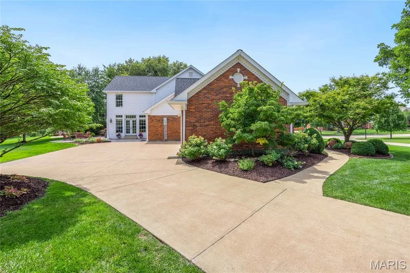 1803 Autumn Glen Court, Chesterfield, MO 63017 — listing photo 50 of 56
